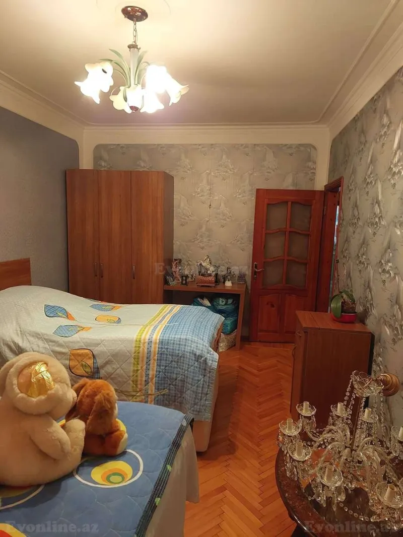 Satılır 4 otaqlı Mənzil Köhnə tikili 75 m² 8-ci mikrorayon - şəkil 9