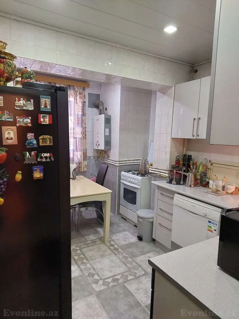 Satılır 4 otaqlı Mənzil Köhnə tikili 75 m² 8-ci mikrorayon - şəkil 10