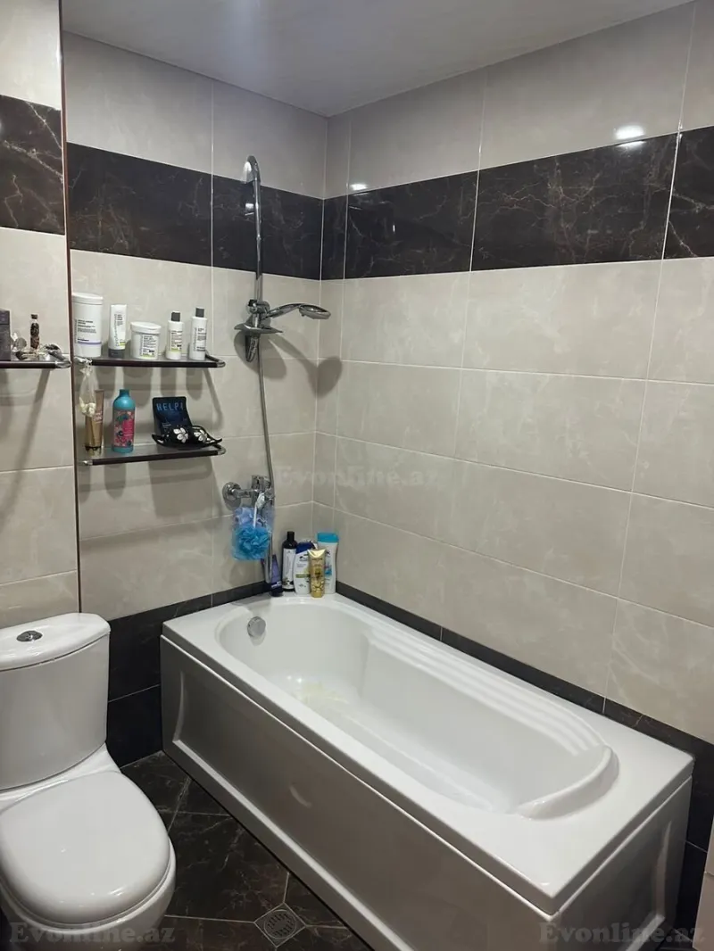 Satılır 2 otaqlı Mənzil Yeni tikili 70 m² Neftçilər m. - şəkil 10