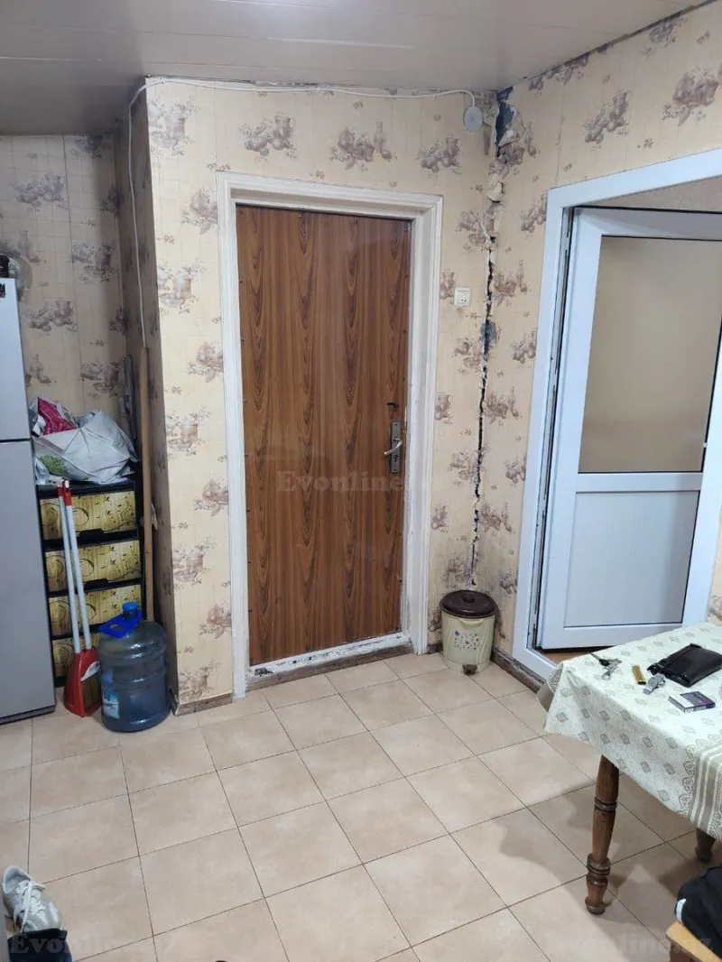 Satılır 3 otaqlı Mənzil Köhnə tikili 85 m² Sabunçu r. - şəkil 7