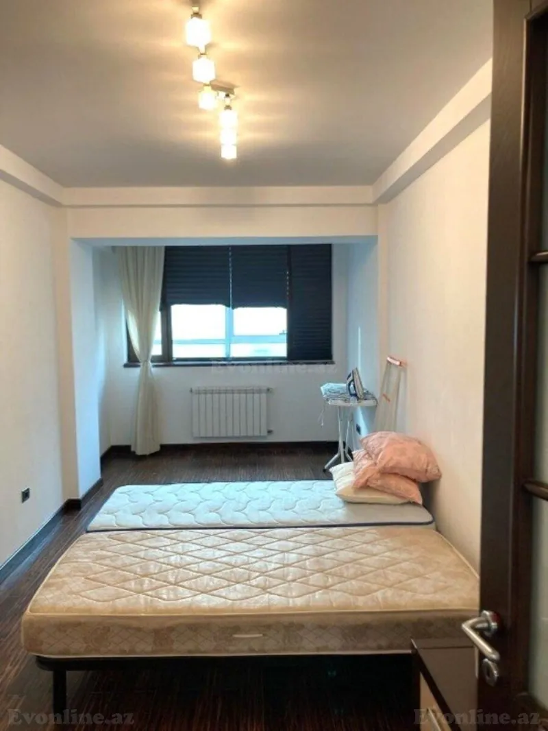 Satılır 3 otaqlı Mənzil Köhnə tikili 125 m² 28 May m. - şəkil 5