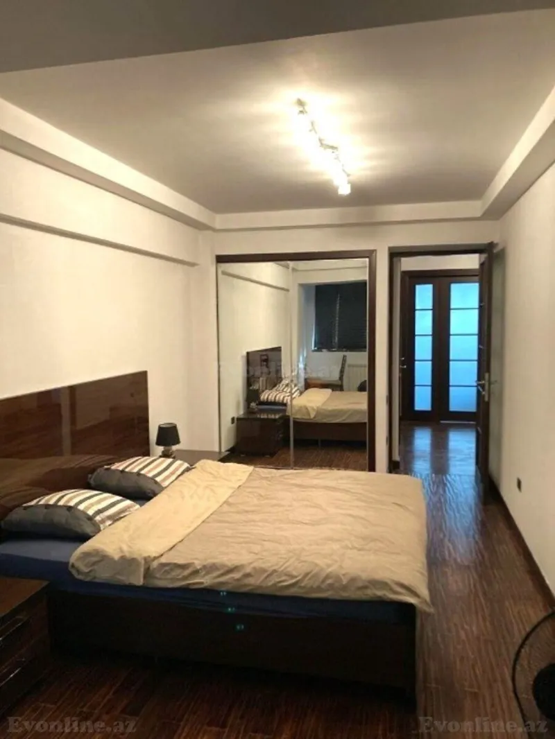 Satılır 3 otaqlı Mənzil Köhnə tikili 125 m² 28 May m. - şəkil 8