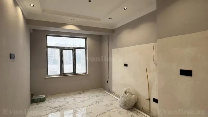Satılır 3 otaqlı Mənzil Yeni tikili 109 m² İnşaatçılar m. - şəkil 2