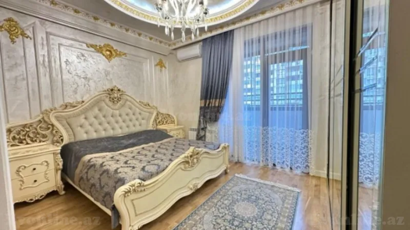 Satılır 2 otaqlı Mənzil Yeni tikili 75 m² 8 Noyabr m.