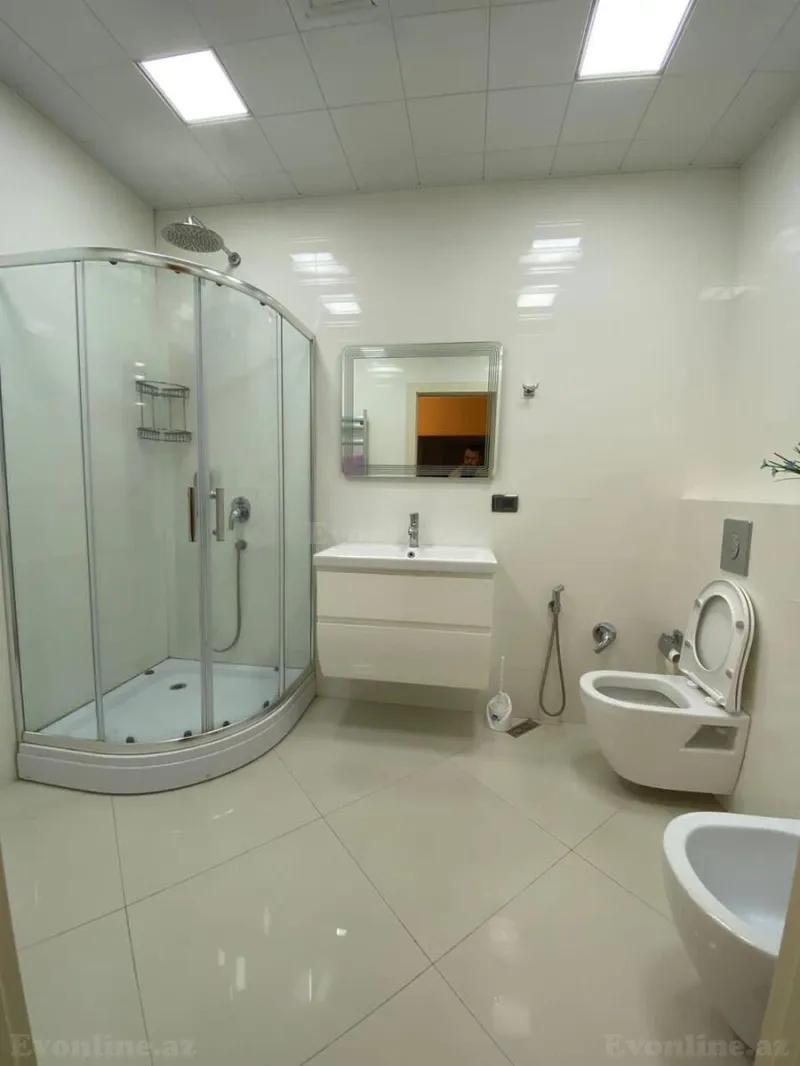 Satılır 3 otaqlı Mənzil Yeni tikili 144 m² 8 Noyabr m. - şəkil 24