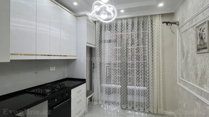 Satılır 3 otaqlı Mənzil Yeni tikili 106 m² 28 May m.