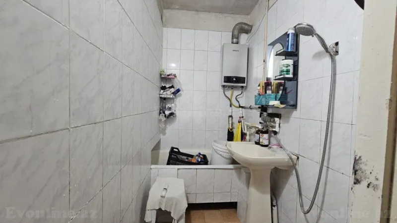 Satılır 2 otaqlı Mənzil Köhnə tikili 55 m² Suraxanı r. - şəkil 8