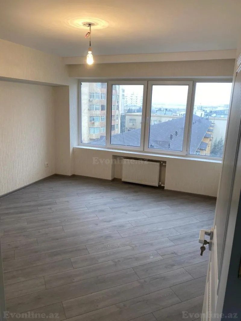 Satılır 2 otaqlı Mənzil Köhnə tikili 65 m² Gənclik m. - şəkil 9