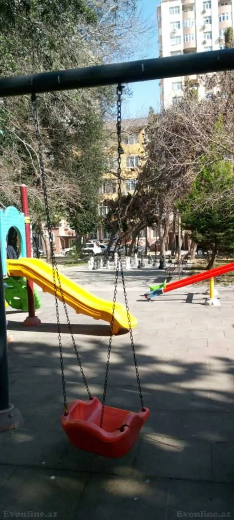 Satılır 2 otaqlı Mənzil Köhnə tikili 65 m² Gənclik m. - şəkil 12