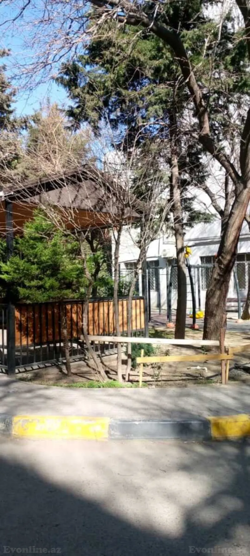 Satılır 2 otaqlı Mənzil Köhnə tikili 65 m² Gənclik m. - şəkil 18