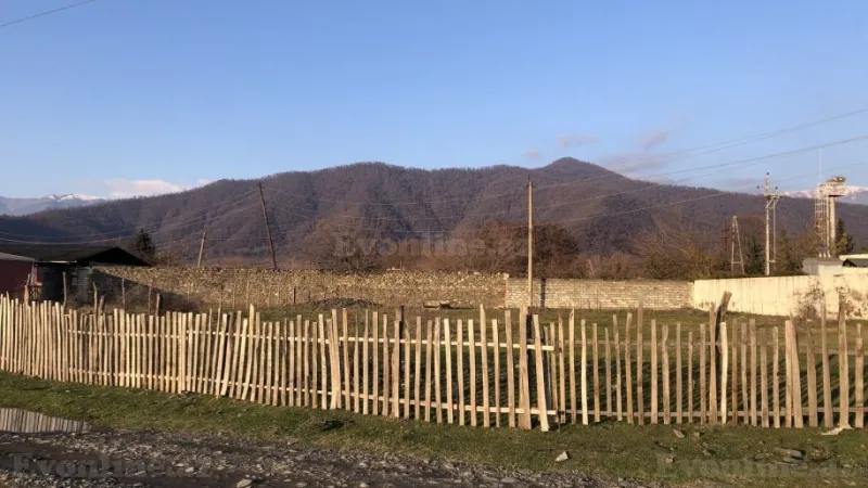 Torpaq Zaqatala Satılır