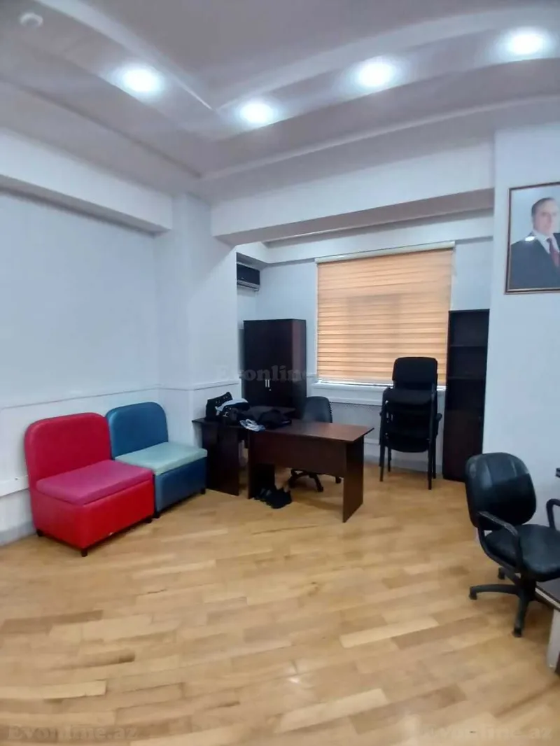 Kirayə verilir Ofis 50 m² Nizami m. - şəkil 8