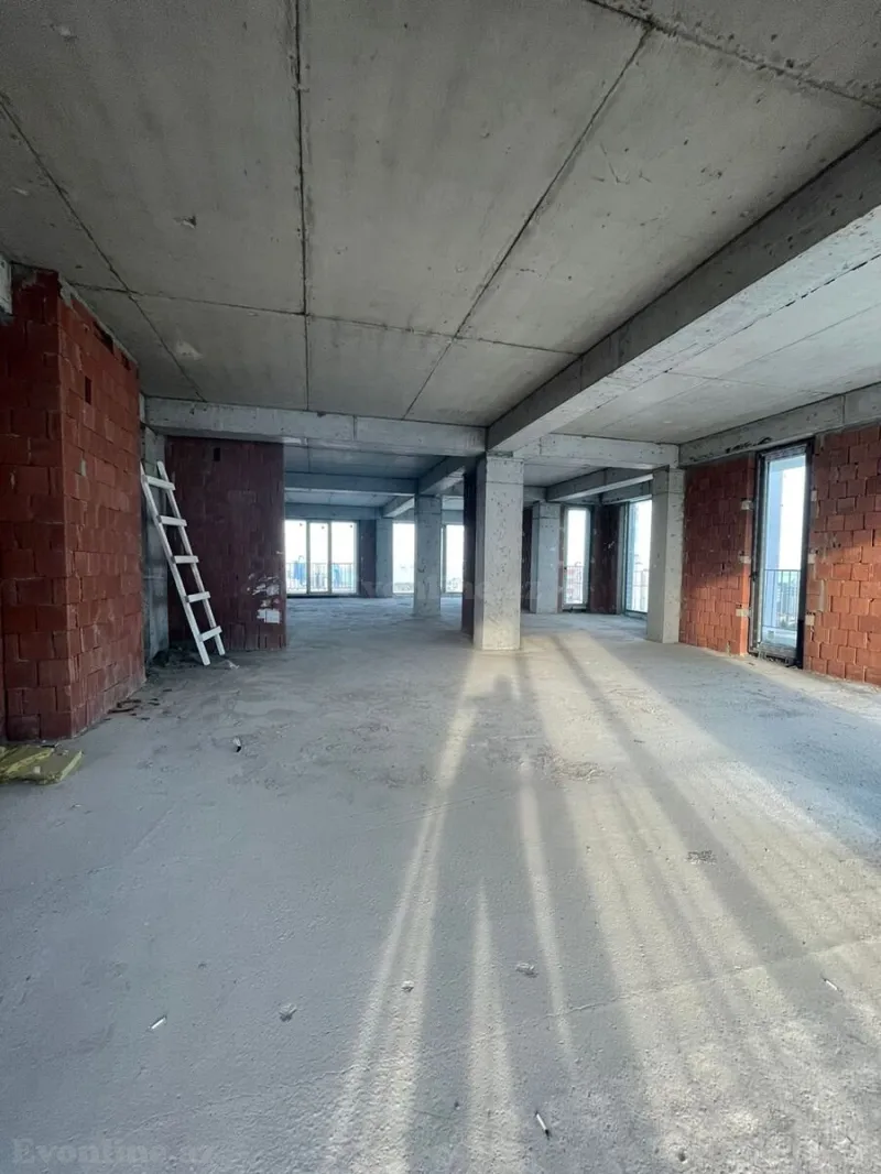 Satılır 4 otaqlı Mənzil Yeni tikili 175 m² Elmlər Akademiyası m. - şəkil 5