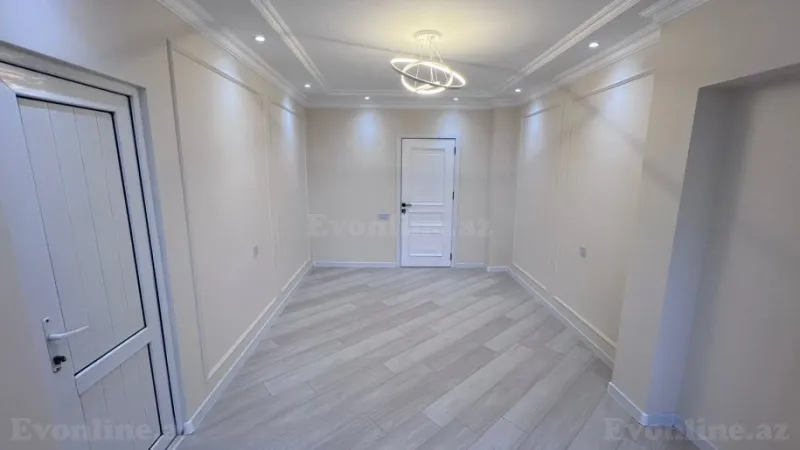 Satılır 4 otaqlı Mənzil Köhnə tikili 105 m² Xalqlar Dostluğu m. - şəkil 2