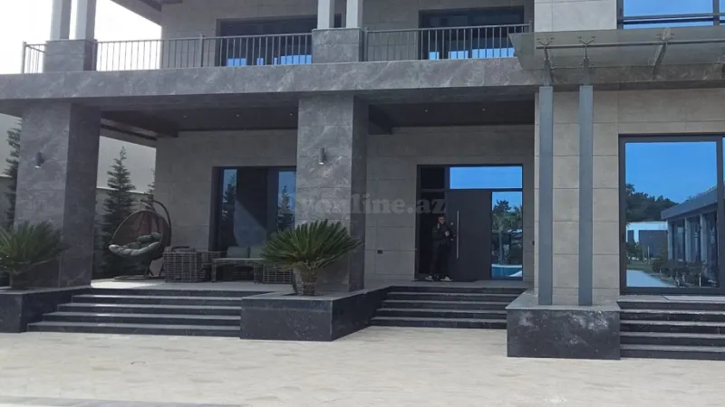 Satılır 9 otaqlı Mənzil Yeni tikili 1050 m² Xəzər r. - şəkil 10