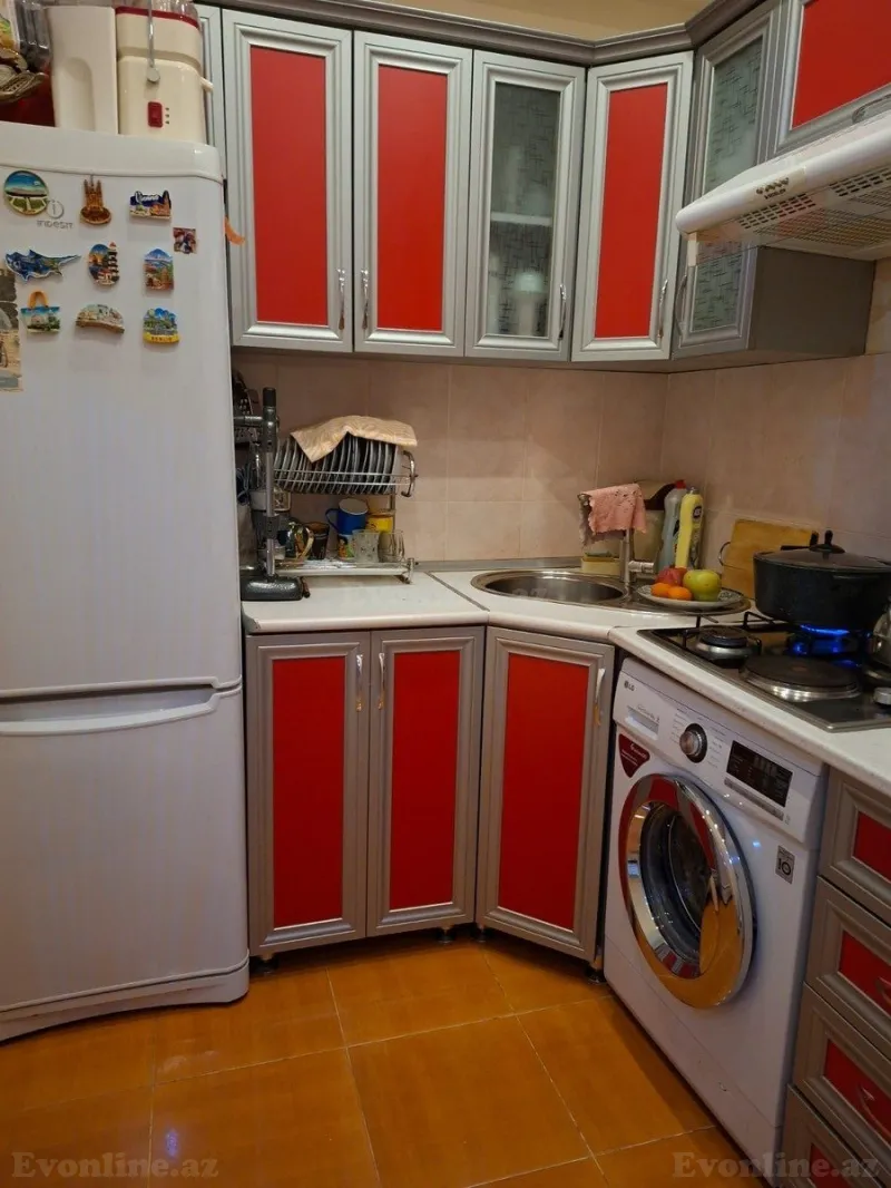 Satılır 2 otaqlı Mənzil Köhnə tikili 45 m² Suraxanı r.