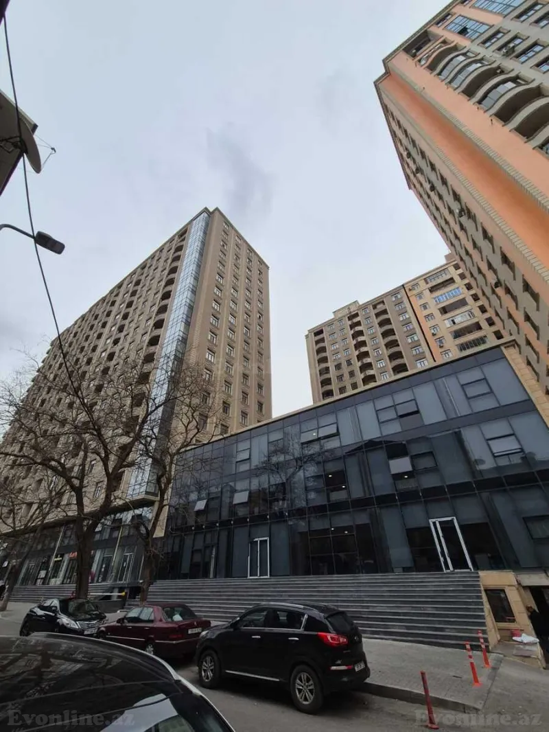 Satılır 3 otaqlı Mənzil Yeni tikili 110 m² 4-cü mikrorayon