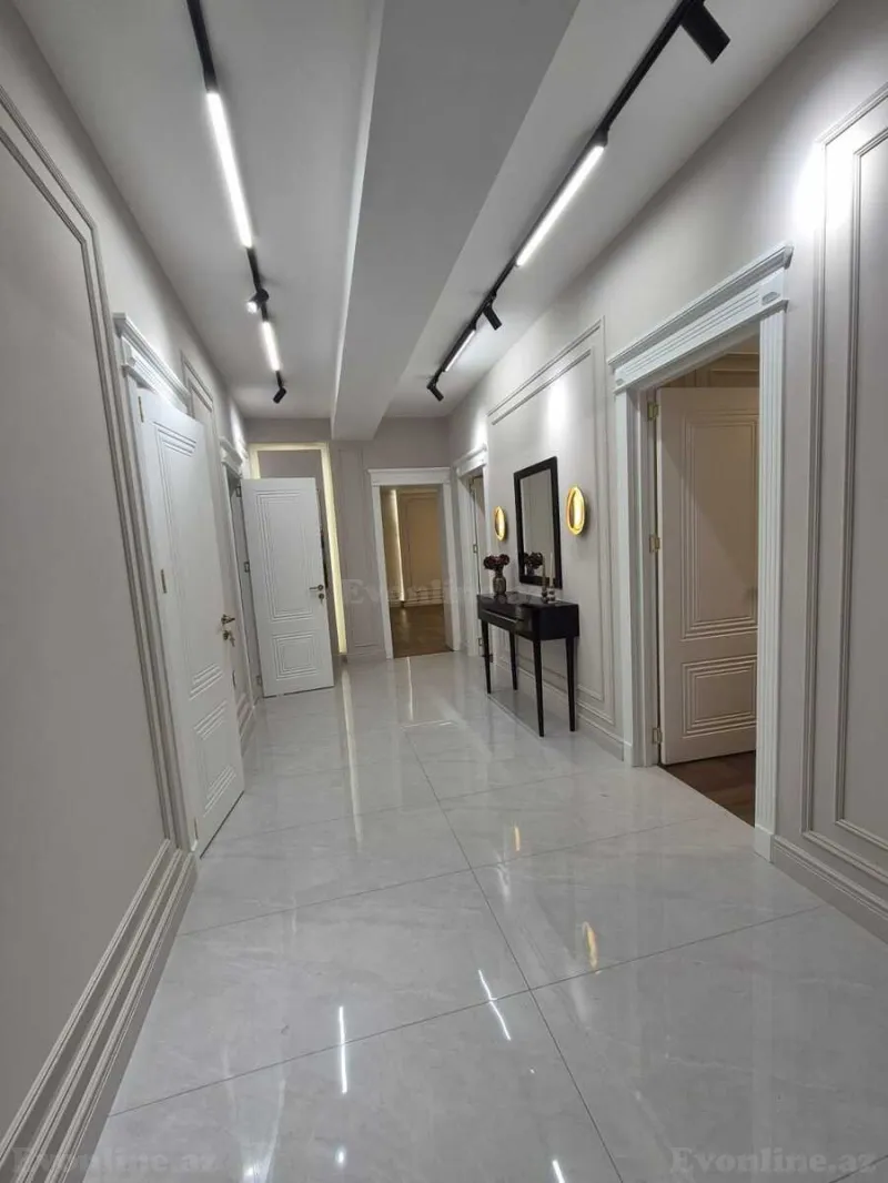 Satılır 3 otaqlı Mənzil Yeni tikili 110 m² 4-cü mikrorayon - şəkil 12