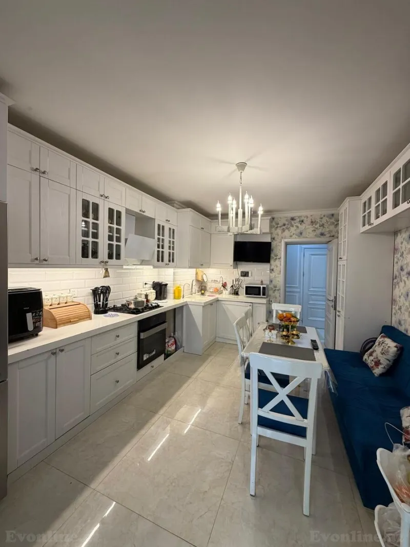 Satılır 3 otaqlı Mənzil Yeni tikili 130 m² 8 Noyabr m. - şəkil 8