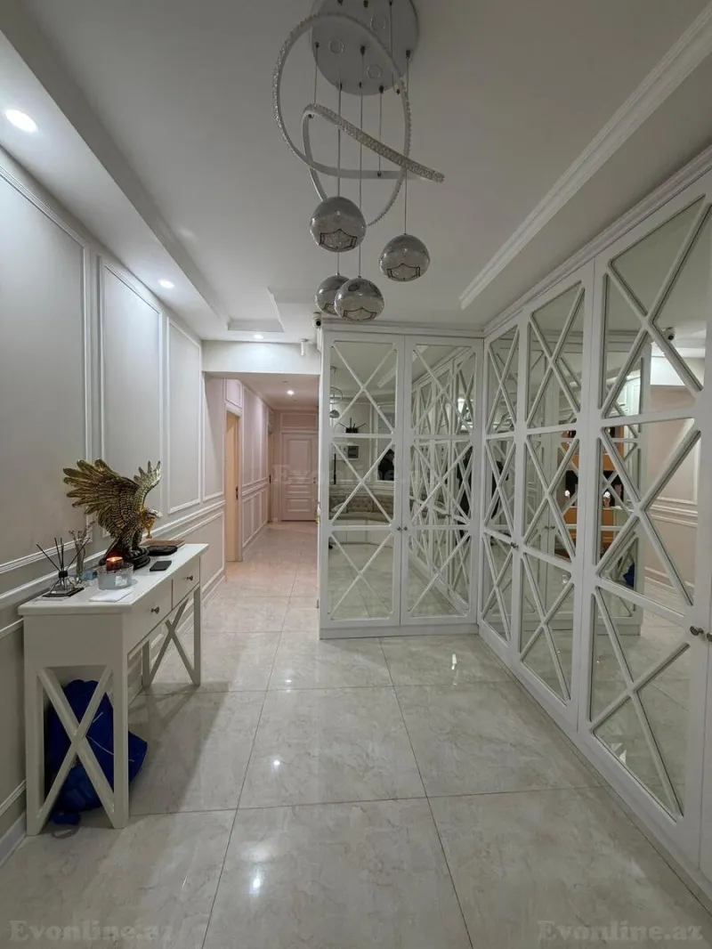 Satılır 3 otaqlı Mənzil Yeni tikili 130 m² 8 Noyabr m. - şəkil 9