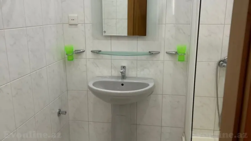 Kirayə verilir 3 otaqlı Mənzil Yeni tikili 230 m² 28 May m. - şəkil 18