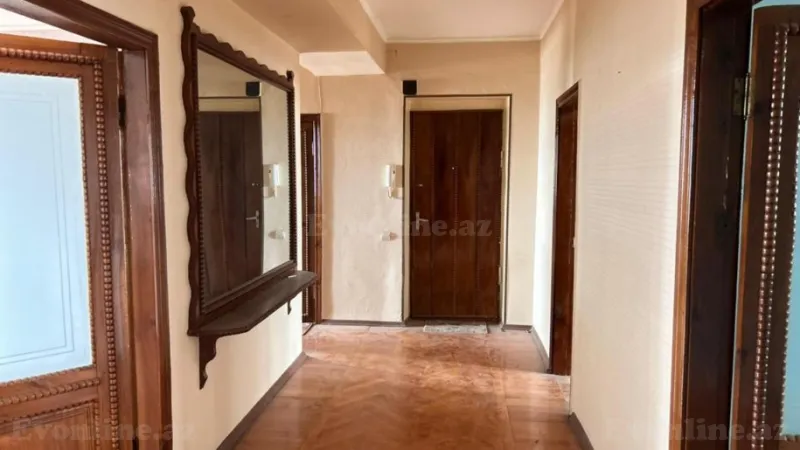 Satılır 5 otaqlı Mənzil Köhnə tikili 200 m² İçərişəhər m. - şəkil 7