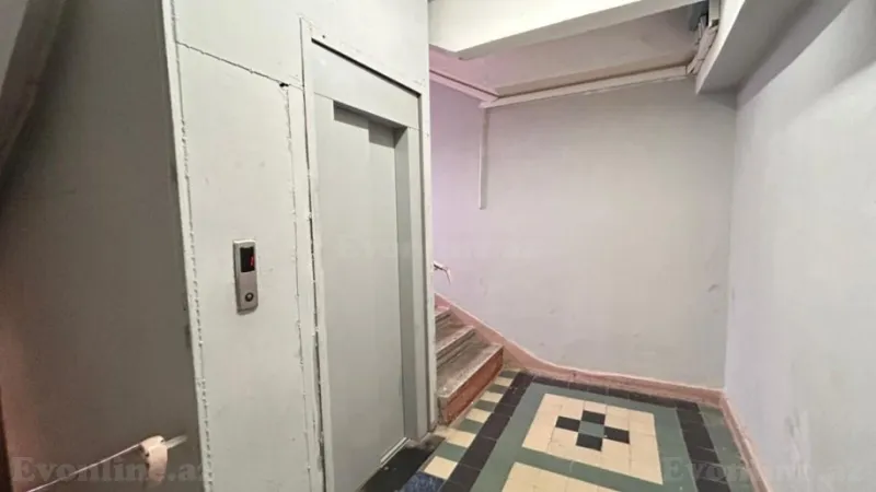 Satılır 5 otaqlı Mənzil Köhnə tikili 200 m² İçərişəhər m. - şəkil 8