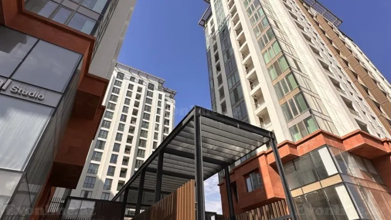 Satılır 4 otaqlı Mənzil Yeni tikili 180 m² Yasamal - şəkil 2