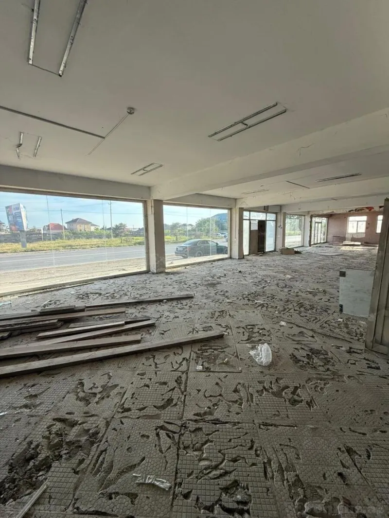 Satılır Obyekt 1500 m² Novxanı - şəkil 2