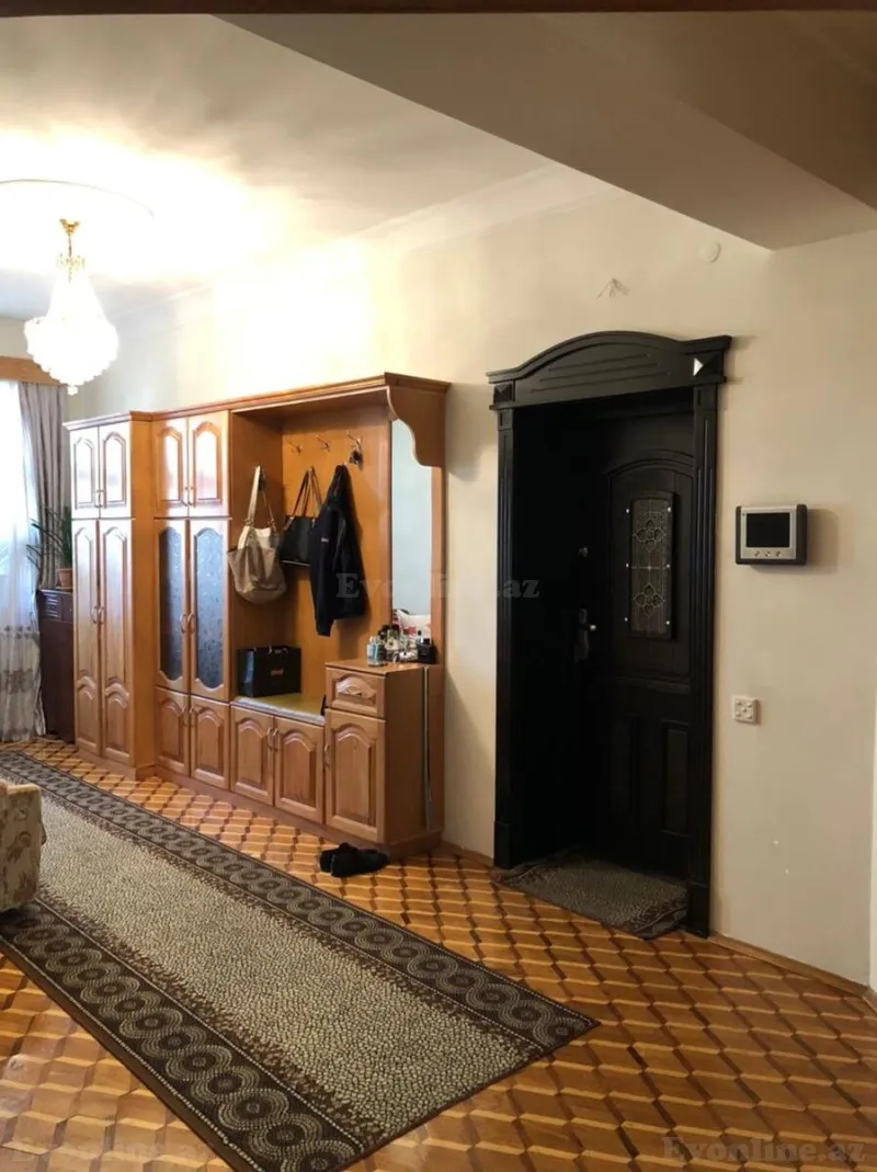 Kirayə verilir 4 otaqlı Mənzil Yeni tikili 220 m² Gənclik m. - şəkil 2