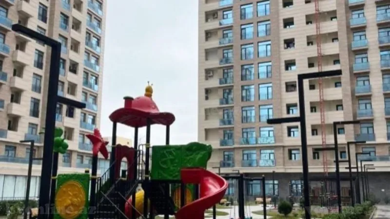 Satılır 3 otaqlı Mənzil Yeni tikili 121.3 m² 28 May m.