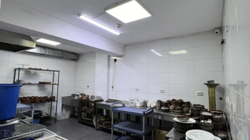 Kirayə verilir Obyekt 750 m² Nəriman Nərimanov m. - şəkil 18