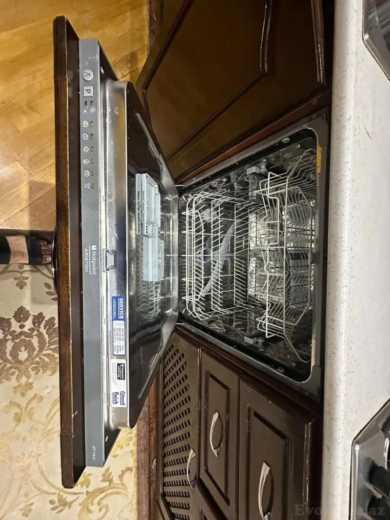 Kirayə verilir 3 otaqlı Mənzil Yeni tikili 168 m² Xətai m. - şəkil 9