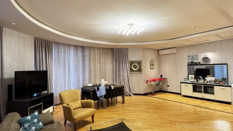 Satılır 4 otaqlı Mənzil Yeni tikili 220 m² 28 May m. - şəkil 2