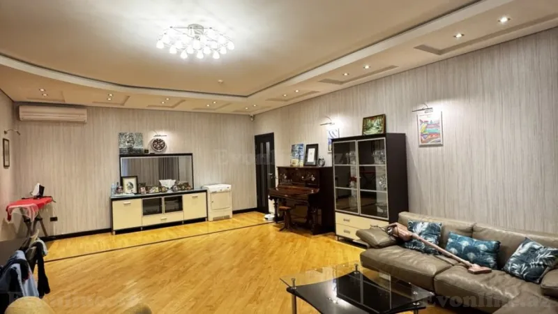 Satılır 4 otaqlı Mənzil Yeni tikili 220 m² 28 May m. - şəkil 5