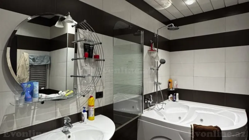 Satılır 4 otaqlı Mənzil Yeni tikili 220 m² 28 May m. - şəkil 8