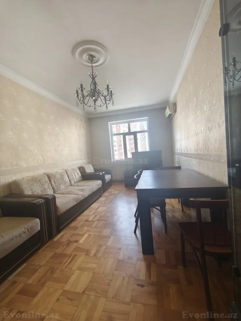 Kirayə verilir 3 otaqlı Mənzil Köhnə tikili 90 m² Əhmədli