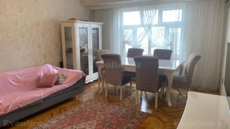 Kirayə verilir 4 otaqlı Mənzil Köhnə tikili 100 m² 7-ci mikrorayon