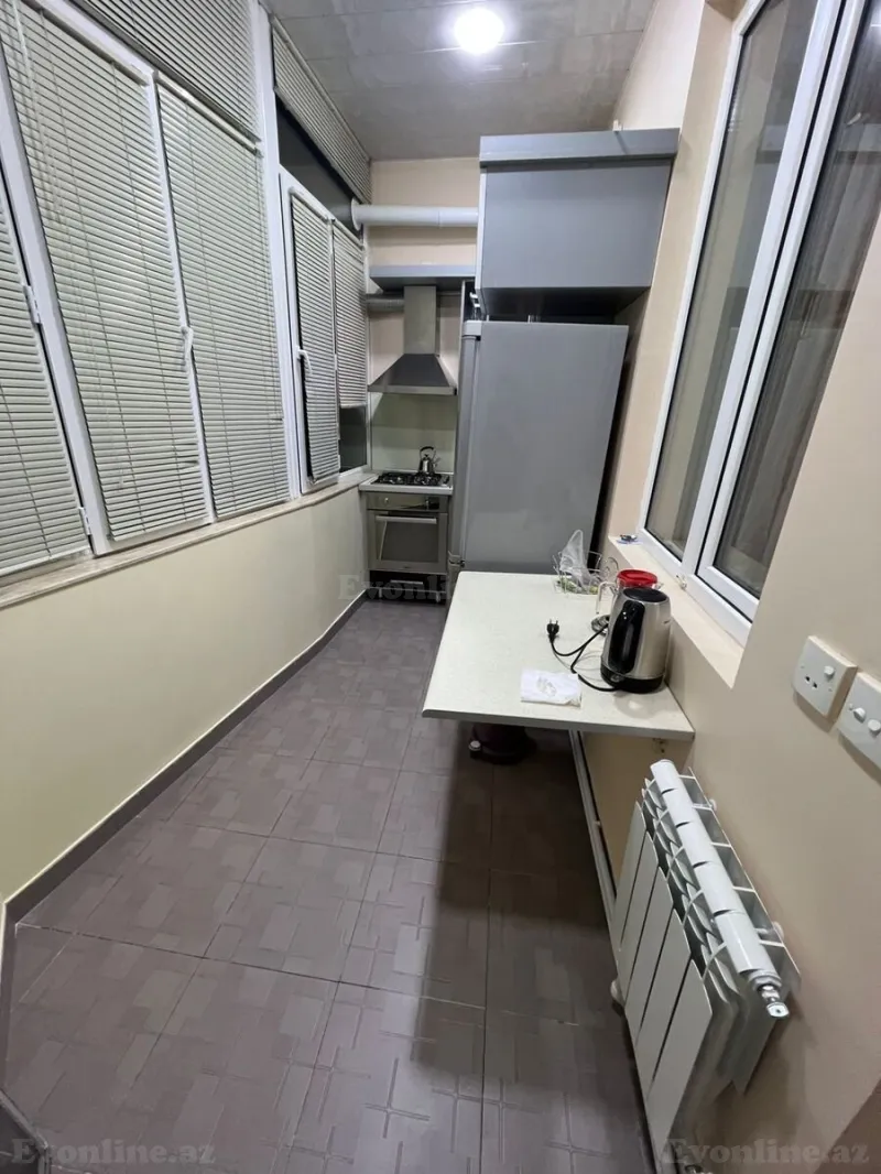 Kirayə verilir 2 otaqlı Mənzil Yeni tikili 60 m² 8 Noyabr m. - şəkil 4