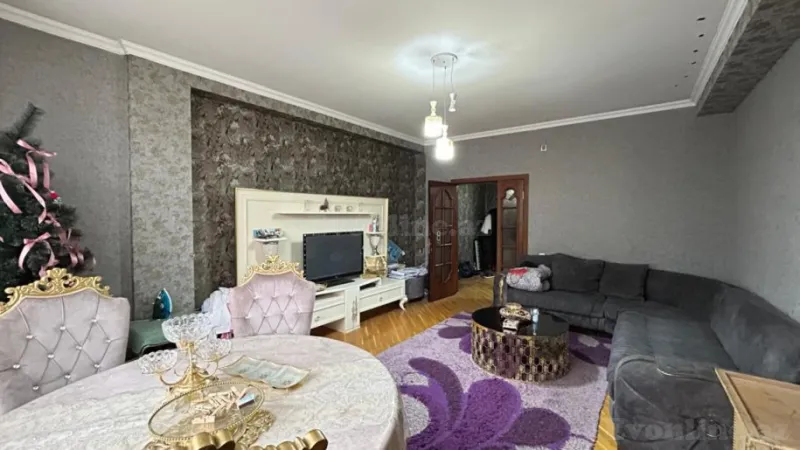 Satılır 2 otaqlı Mənzil Yeni tikili 85 m² 28 May m.