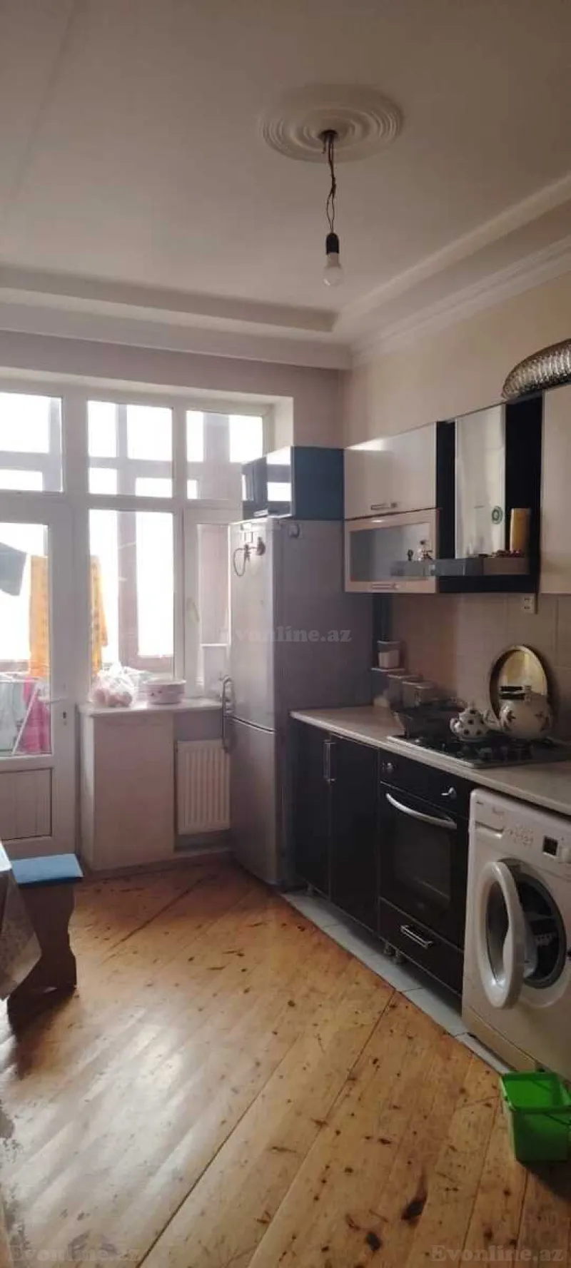 Kirayə verilir 2 otaqlı Mənzil Köhnə tikili 80 m² 9-cu mikrorayon
