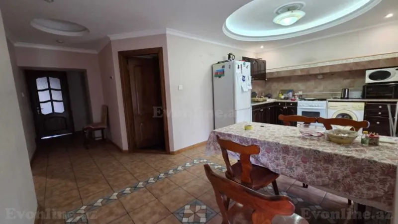 Satılır 4 otaqlı Mənzil Köhnə tikili 125 m² İçərişəhər m. - şəkil 9