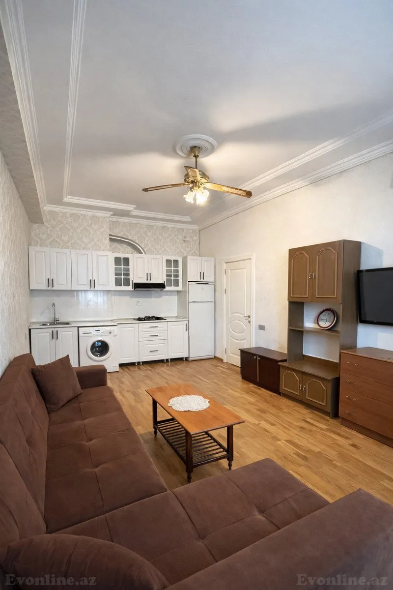 Satılır 2 otaqlı Mənzil Yeni tikili 44 m² Neftçilər m. - şəkil 2