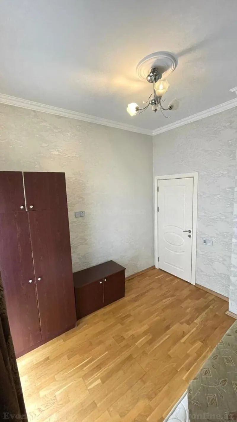 Satılır 2 otaqlı Mənzil Yeni tikili 43 m² Neftçilər m. - şəkil 8
