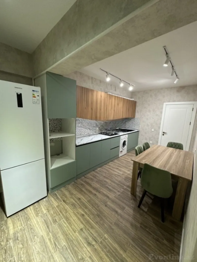 Kirayə verilir 3 otaqlı Mənzil Yeni tikili 135 m² Neftçilər m. - şəkil 6