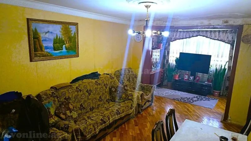 Satılır 3 otaqlı Mənzil Köhnə tikili 80 m² Yasamal