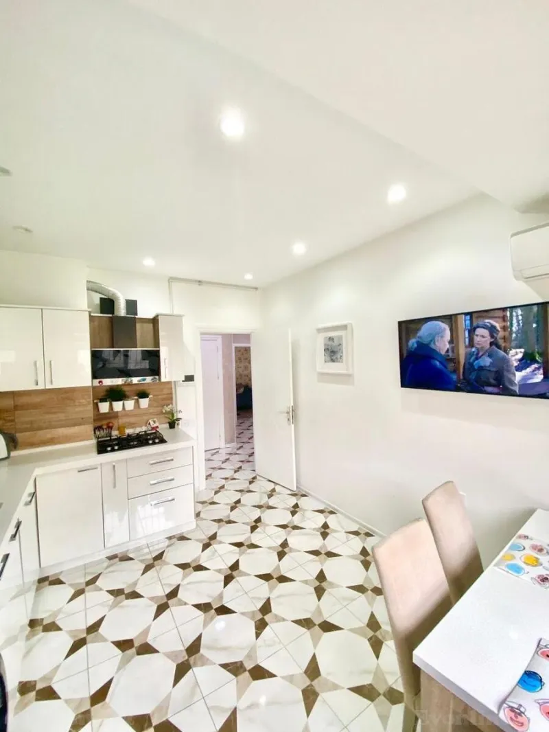 Kirayə verilir 3 otaqlı Mənzil Yeni tikili 145 m² Bayıl - şəkil 15