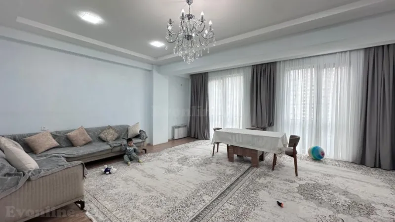 Kirayə verilir 3 otaqlı Mənzil Yeni tikili 160 m² Elmlər Akademiyası m.