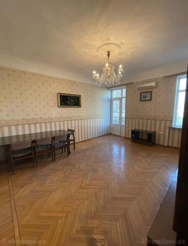 Satılır 3 otaqlı Mənzil Köhnə tikili 70 m² Nizami m. - şəkil 3