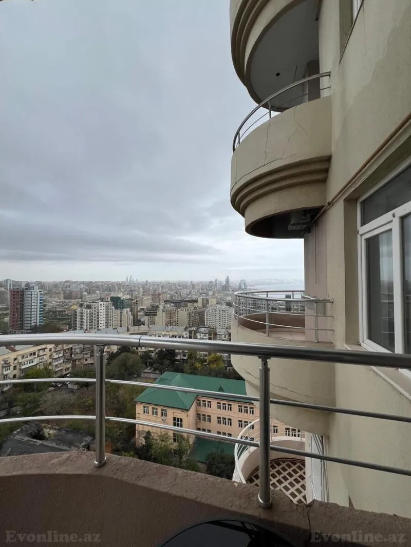 Satılır 3 otaqlı Mənzil Yeni tikili 175 m² Nizami m. - şəkil 3